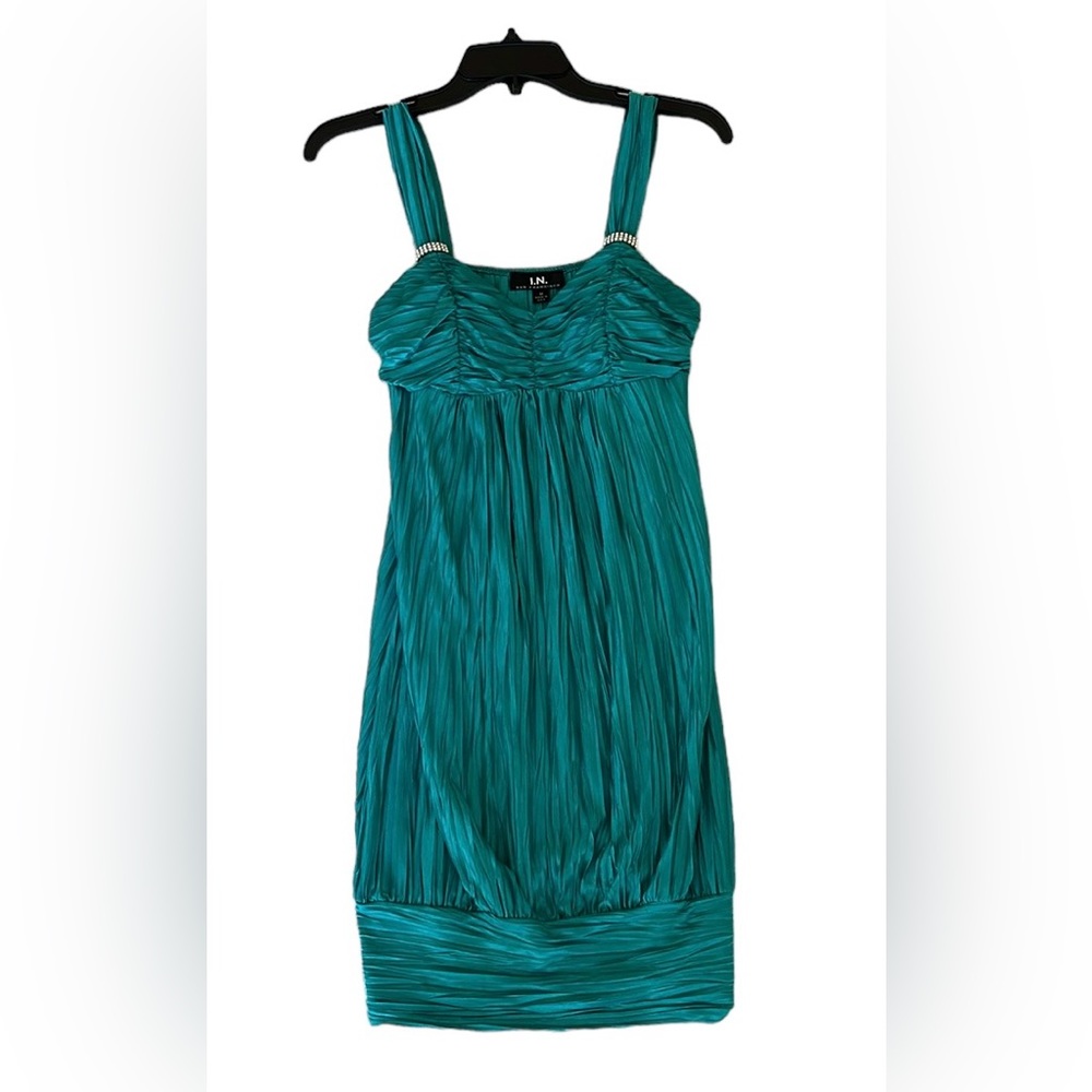 Enchanting Elegance: I.N. San Francisco Green Rhinestone Dress - Size M